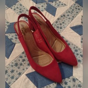 Comfort red strappy heels